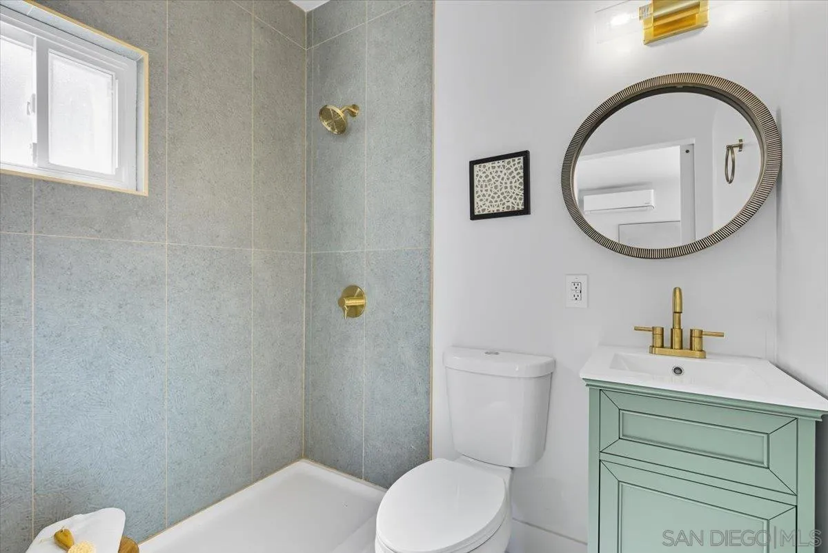 https://cdn.realtyfeed.com/cdn/127/250040591/741514891e206e3e08af22de0857b842.webp