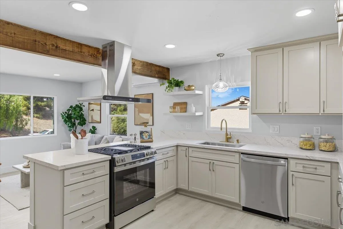 https://cdn.realtyfeed.com/cdn/127/250040591/9fb12b7aeaf155b5843790d2e1084013.webp