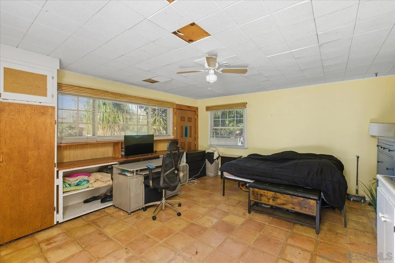 https://cdn.realtyfeed.com/cdn/127/250040592/066ad5fe2f18839227e7bec1bce108e0.webp