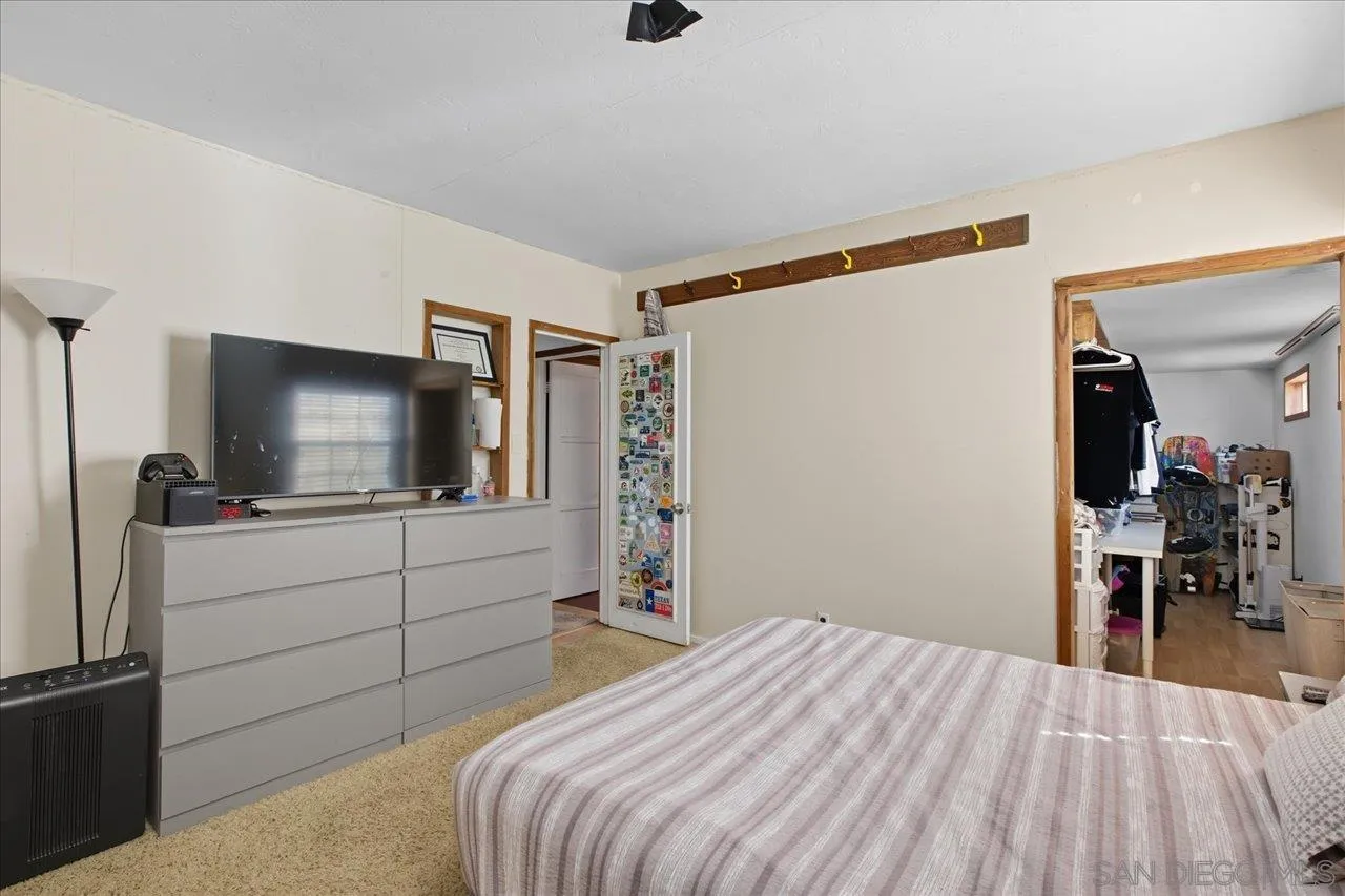 https://cdn.realtyfeed.com/cdn/127/250040592/923701a38e3208f962f33a7fed54b72a.webp