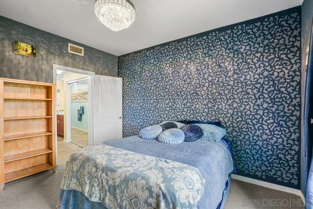 https://cdn.realtyfeed.com/cdn/127/250040593/eafc91f93fa4012aed1b8f1bbd0d4645.webp