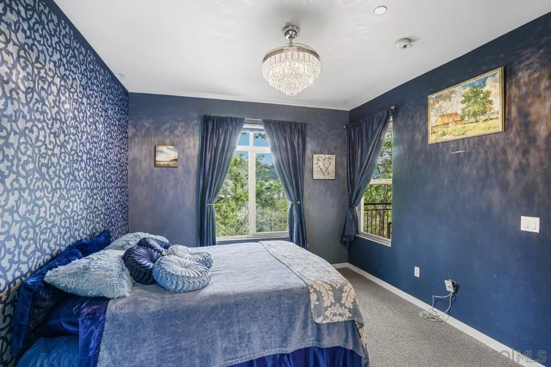 https://cdn.realtyfeed.com/cdn/127/250040593/f68e354c1d71b1a872002a3ad4c759b4.webp