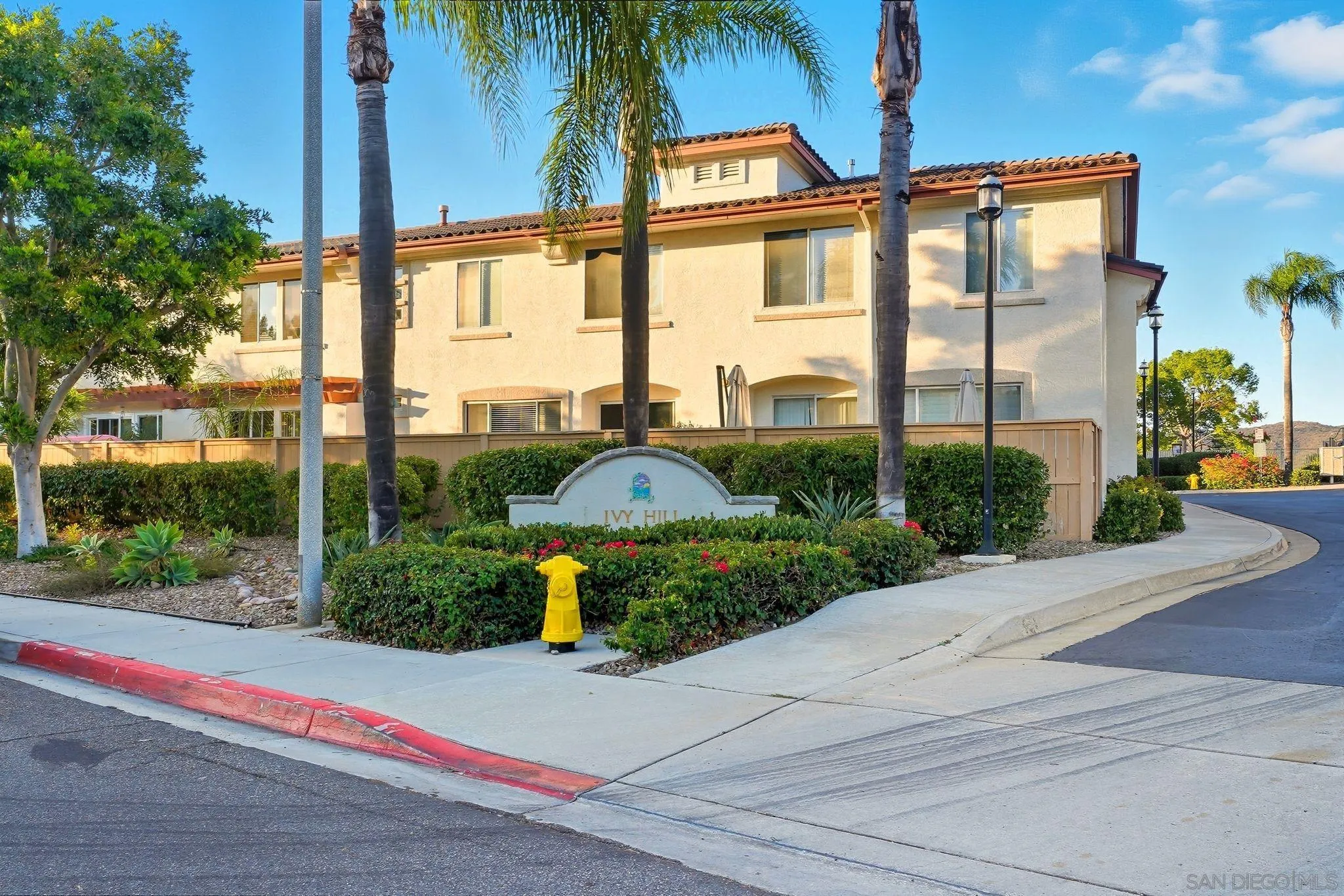 https://cdn.realtyfeed.com/cdn/127/250040602/c27453e4f0fa653fcbea833377def0c6.webp