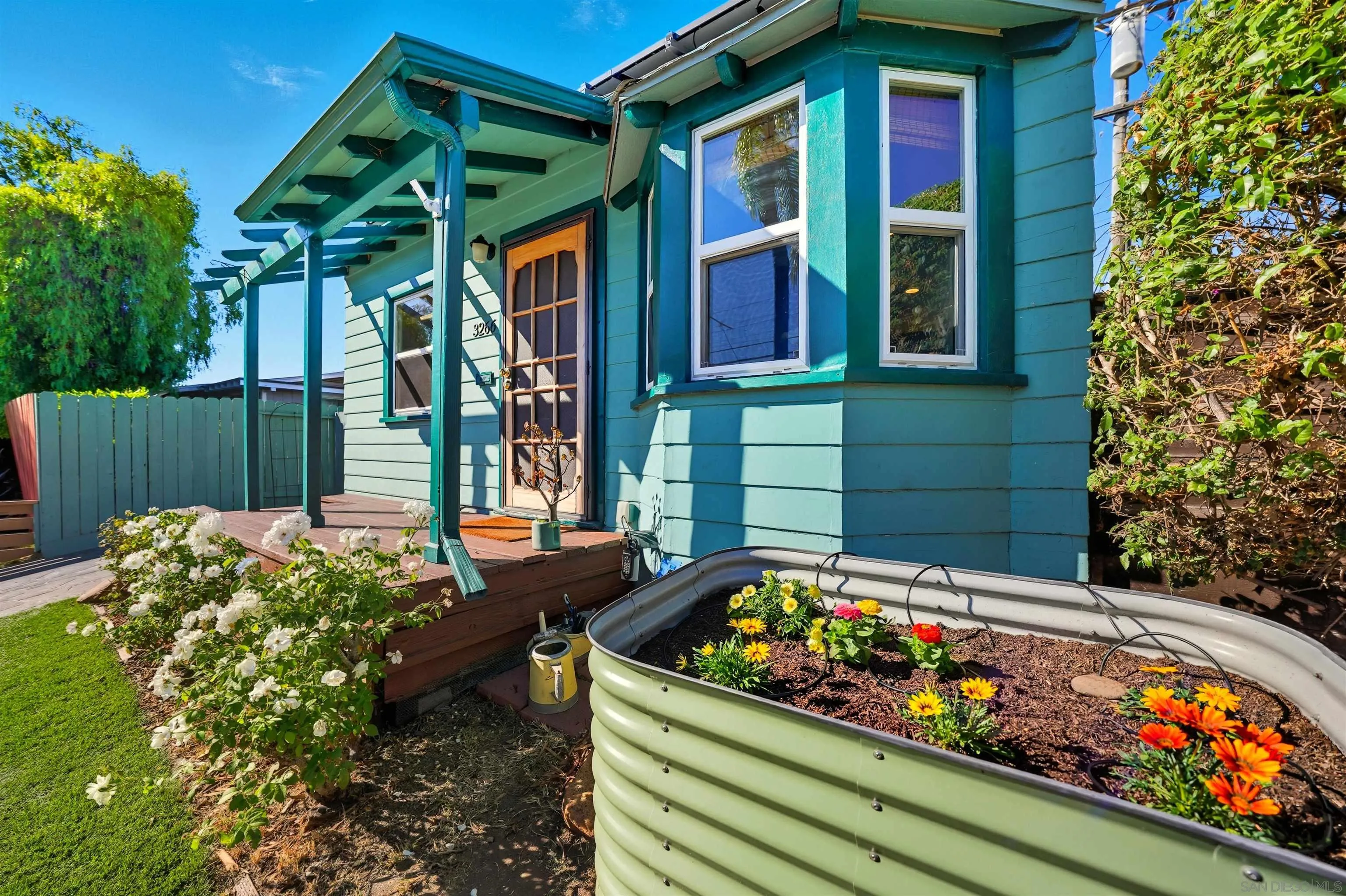 https://cdn.realtyfeed.com/cdn/127/250040605/2ebb3a7e99e07757b89fa664db14e314.webp