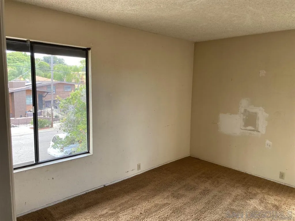 https://cdn.realtyfeed.com/cdn/127/250040608/8b6312dd49b58e4fa256612013d41ce3.webp