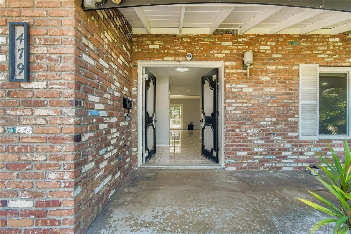 https://cdn.realtyfeed.com/cdn/127/250040609/6b1bdcc09ae5c838d398789857e9b85a.webp