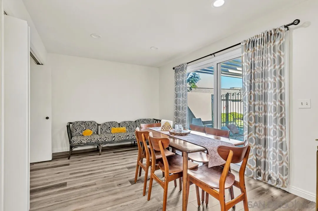 https://cdn.realtyfeed.com/cdn/127/250040614/69e227ca22aa3e1d16e3594a90ae365d.webp