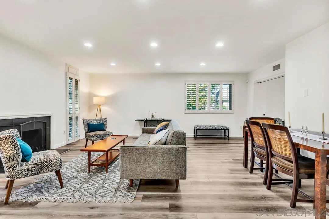 https://cdn.realtyfeed.com/cdn/127/250040614/c345bc533ae22d4e0998e5a7667b4da4.webp