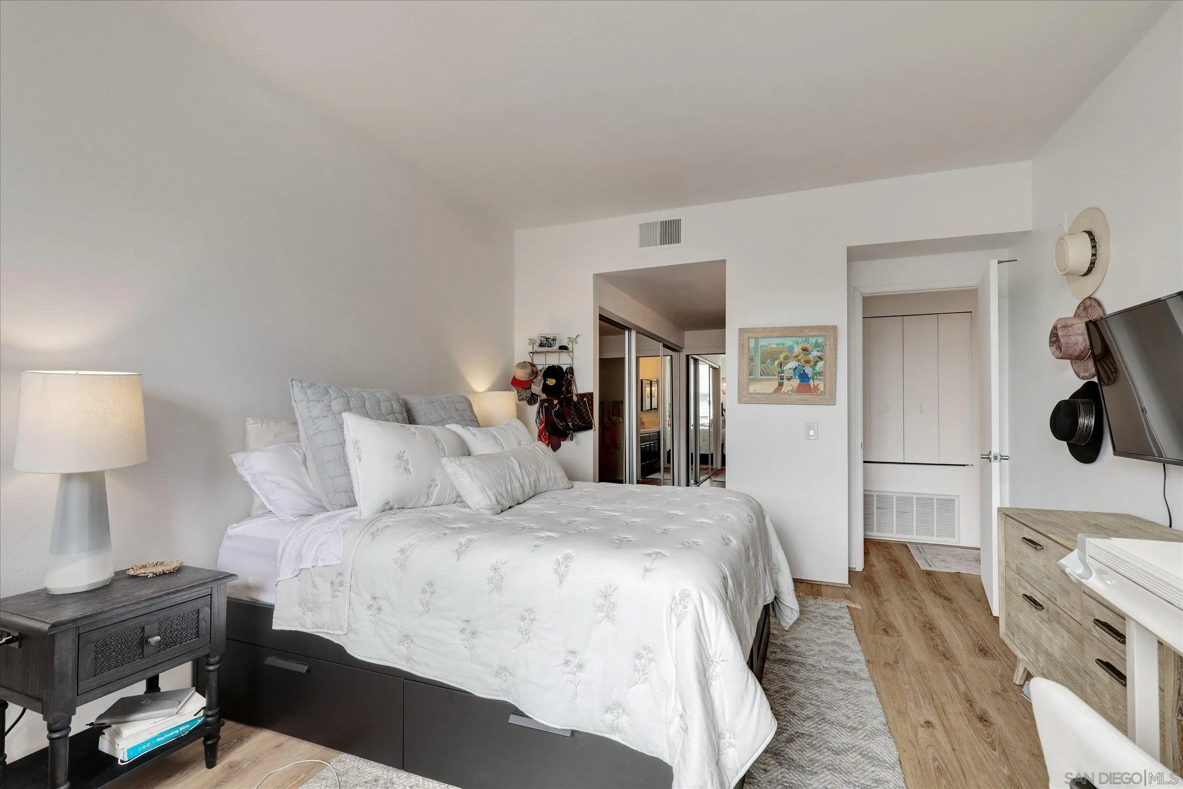 https://cdn.realtyfeed.com/cdn/127/250040616/15483941e038fa7633b6e52f5e625a04.webp