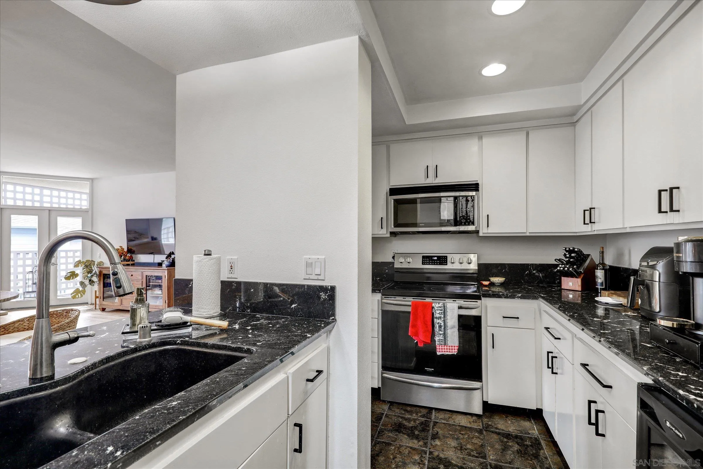 https://cdn.realtyfeed.com/cdn/127/250040616/5858cfe8fdc22e7ccece0dc6bfb6dba2.webp