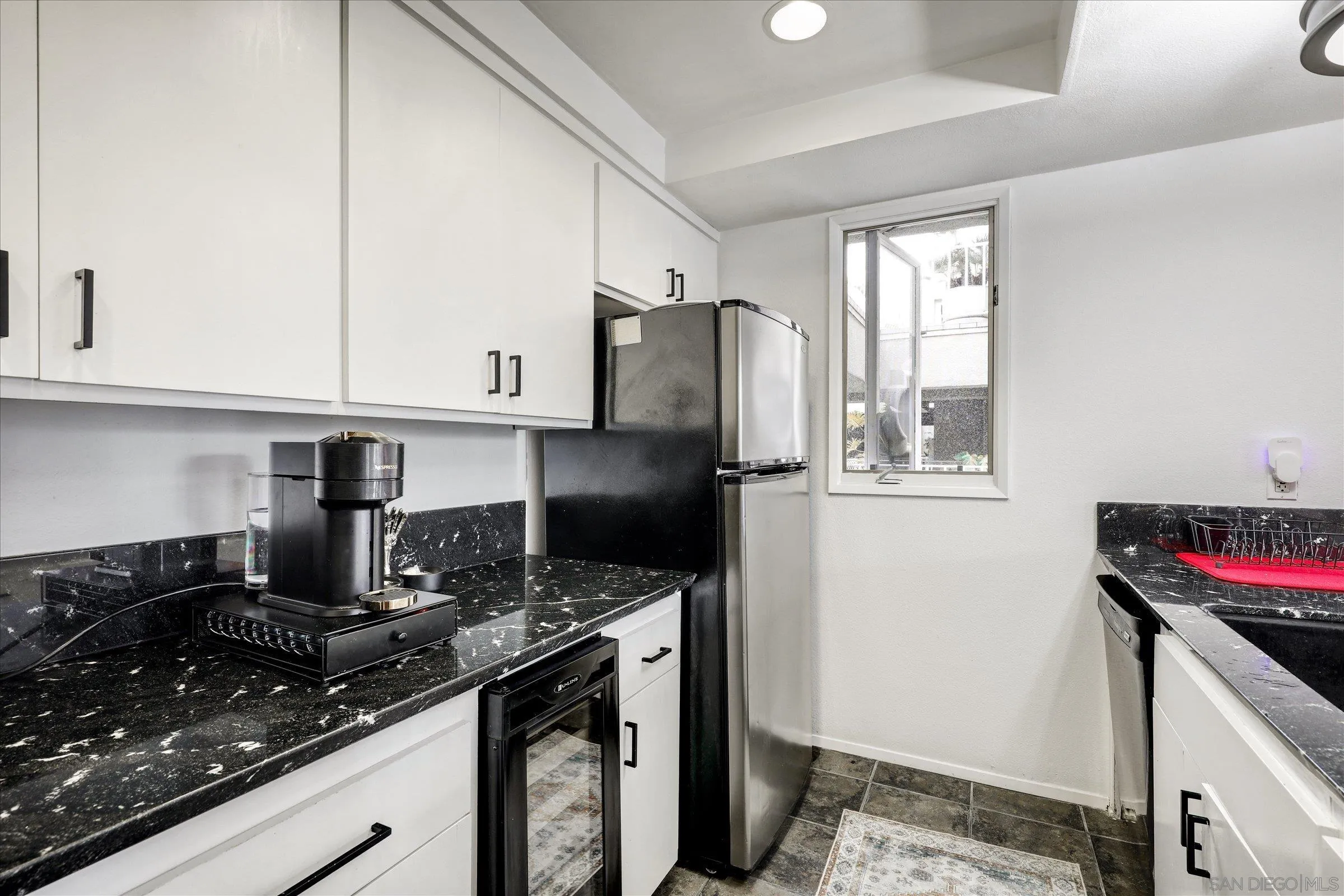 https://cdn.realtyfeed.com/cdn/127/250040616/dcff168cfd3a64871c59a3c9b387e4a4.webp