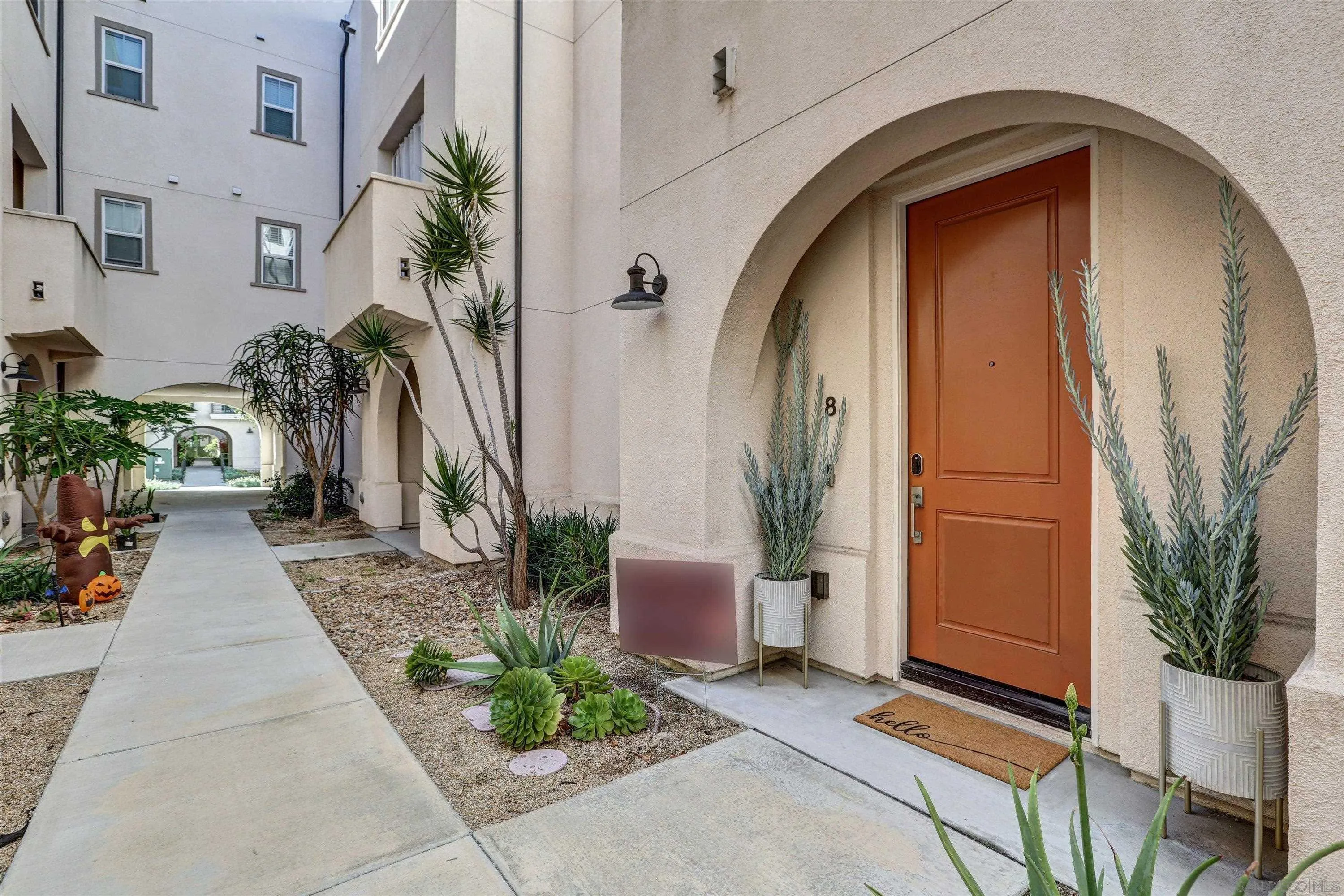 Photo #5: 250040619 Listing 