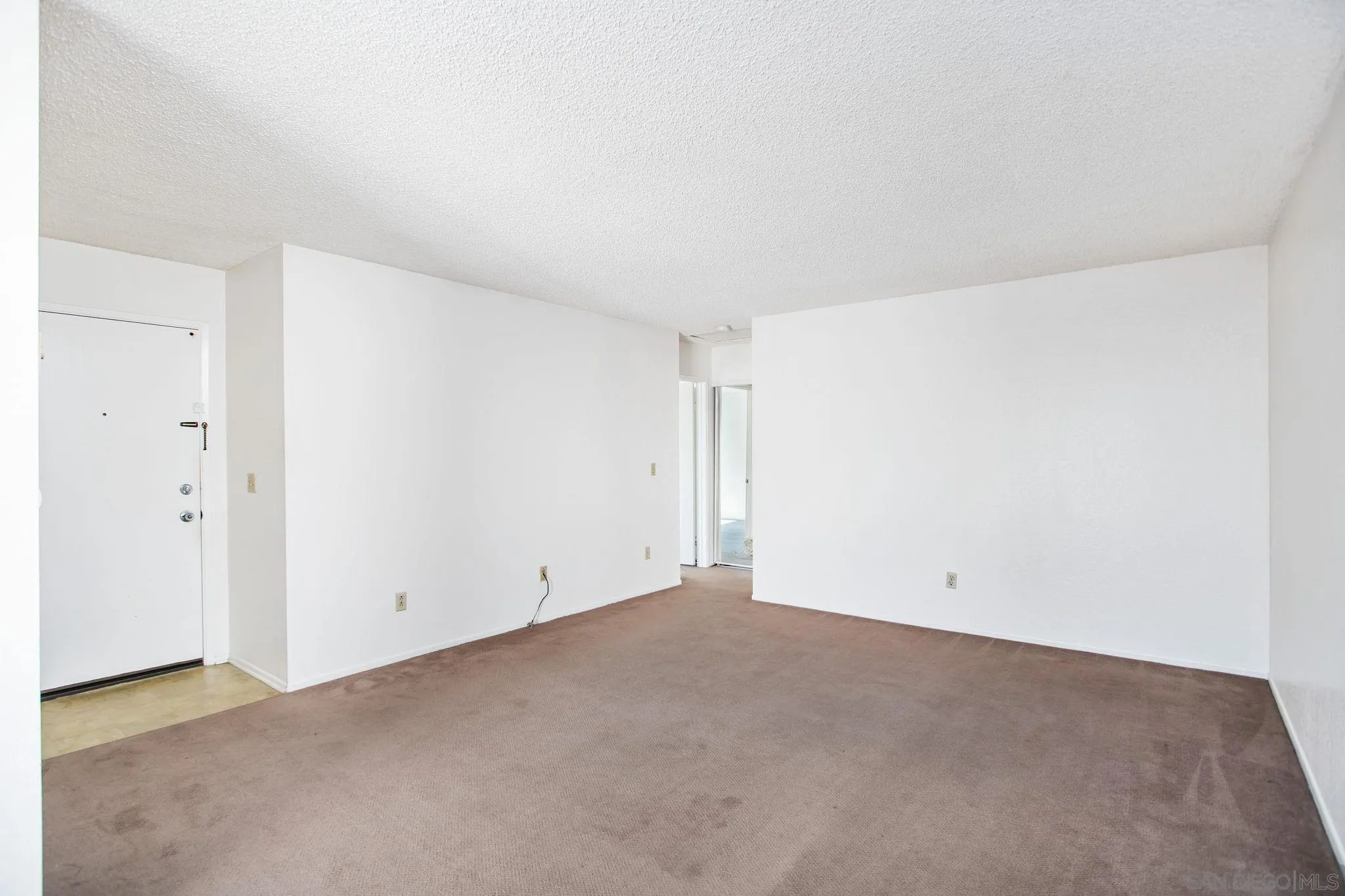 Photo #12: 250040623 Listing: Photo #12