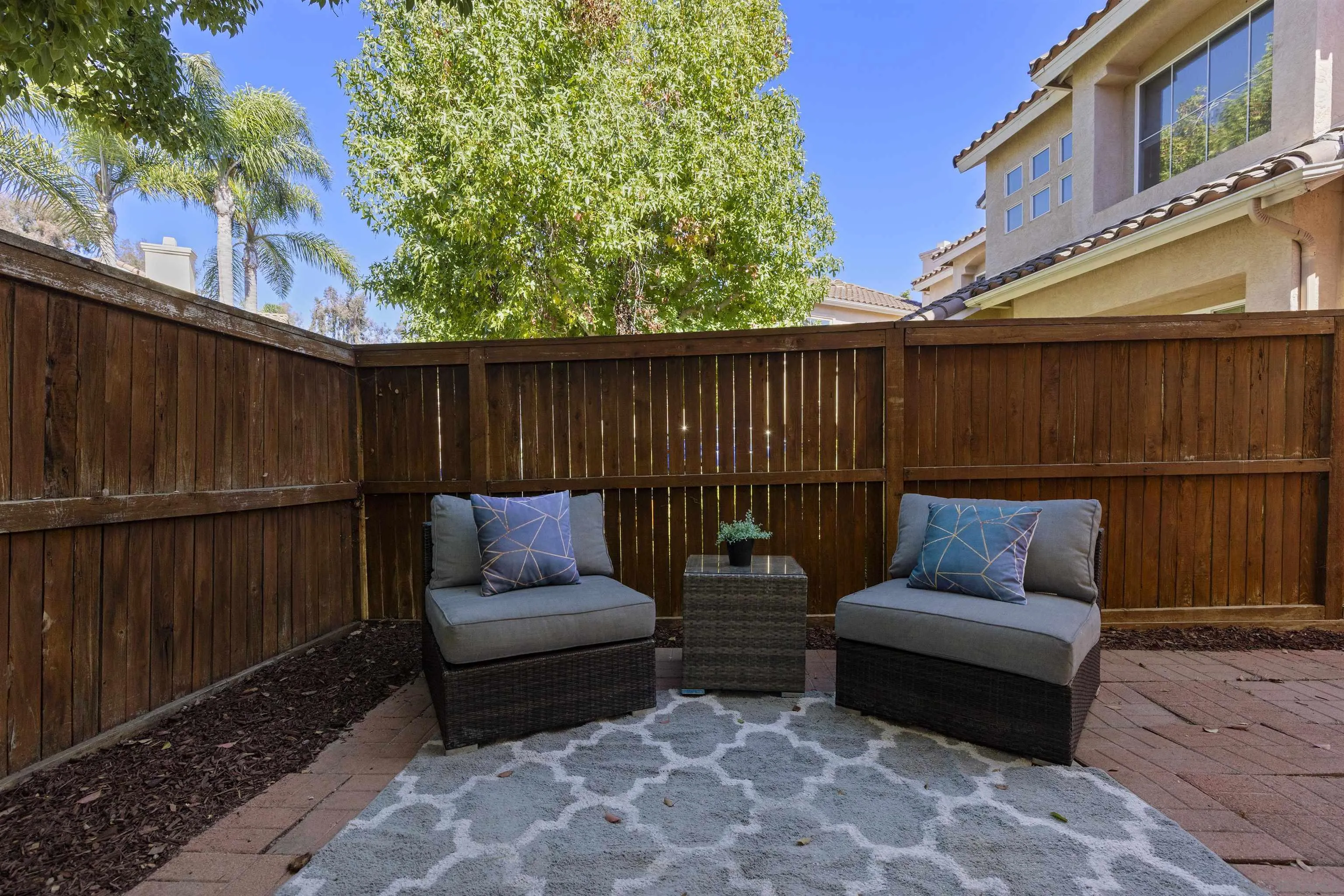 https://cdn.realtyfeed.com/cdn/127/250040628/2ea4bb569d4d4b15ee952084dbdd98a3.webp