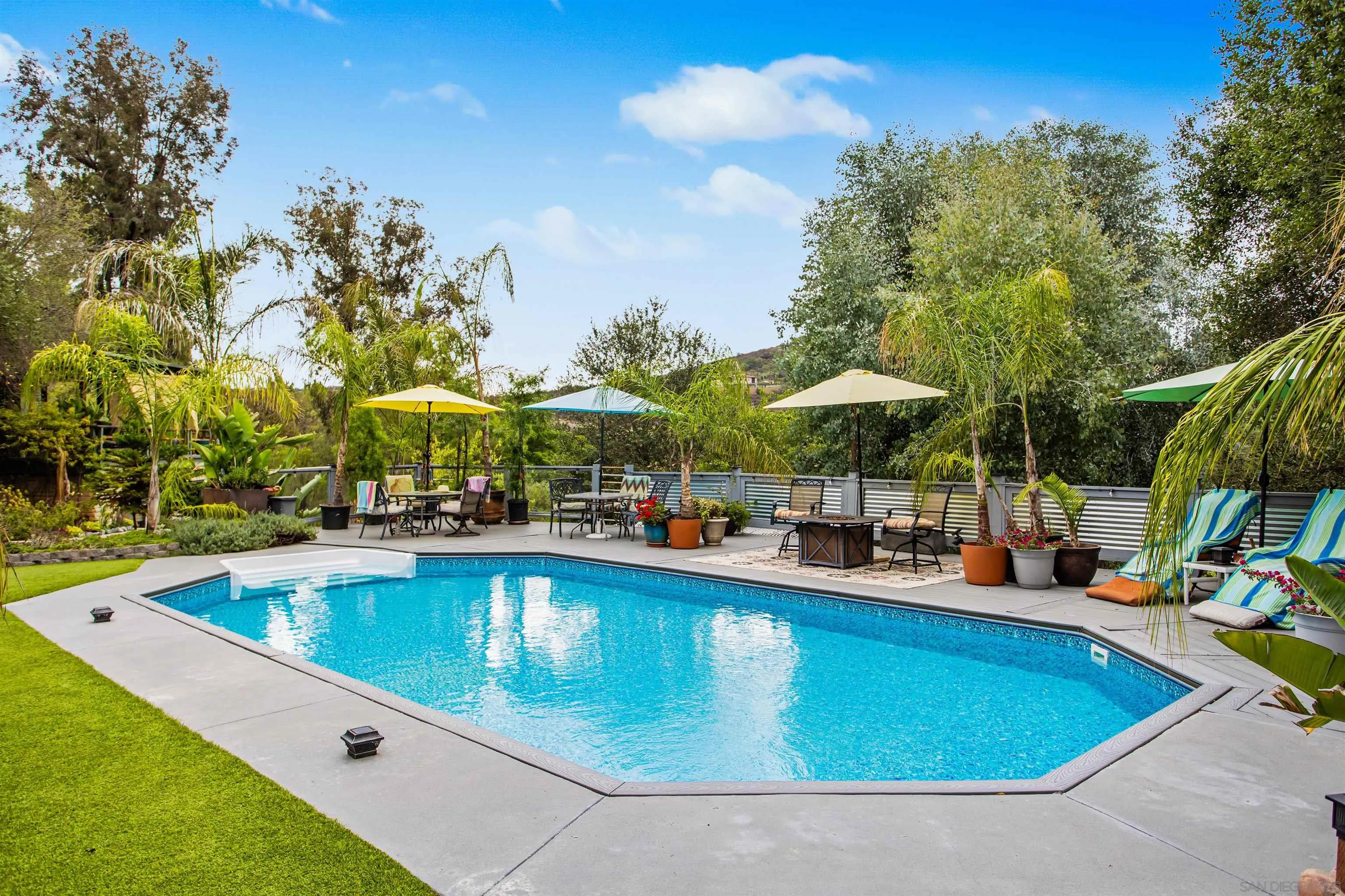 https://cdn.realtyfeed.com/cdn/127/250040629/57a5d9dcc2710dd1509e0643173f965d.webp