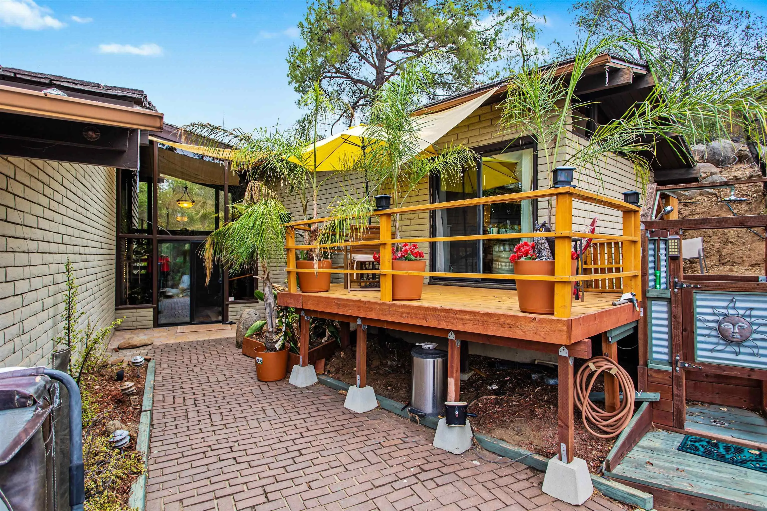 https://cdn.realtyfeed.com/cdn/127/250040629/e6fb59748a49b5bb5249cb2b8681b6b4.webp