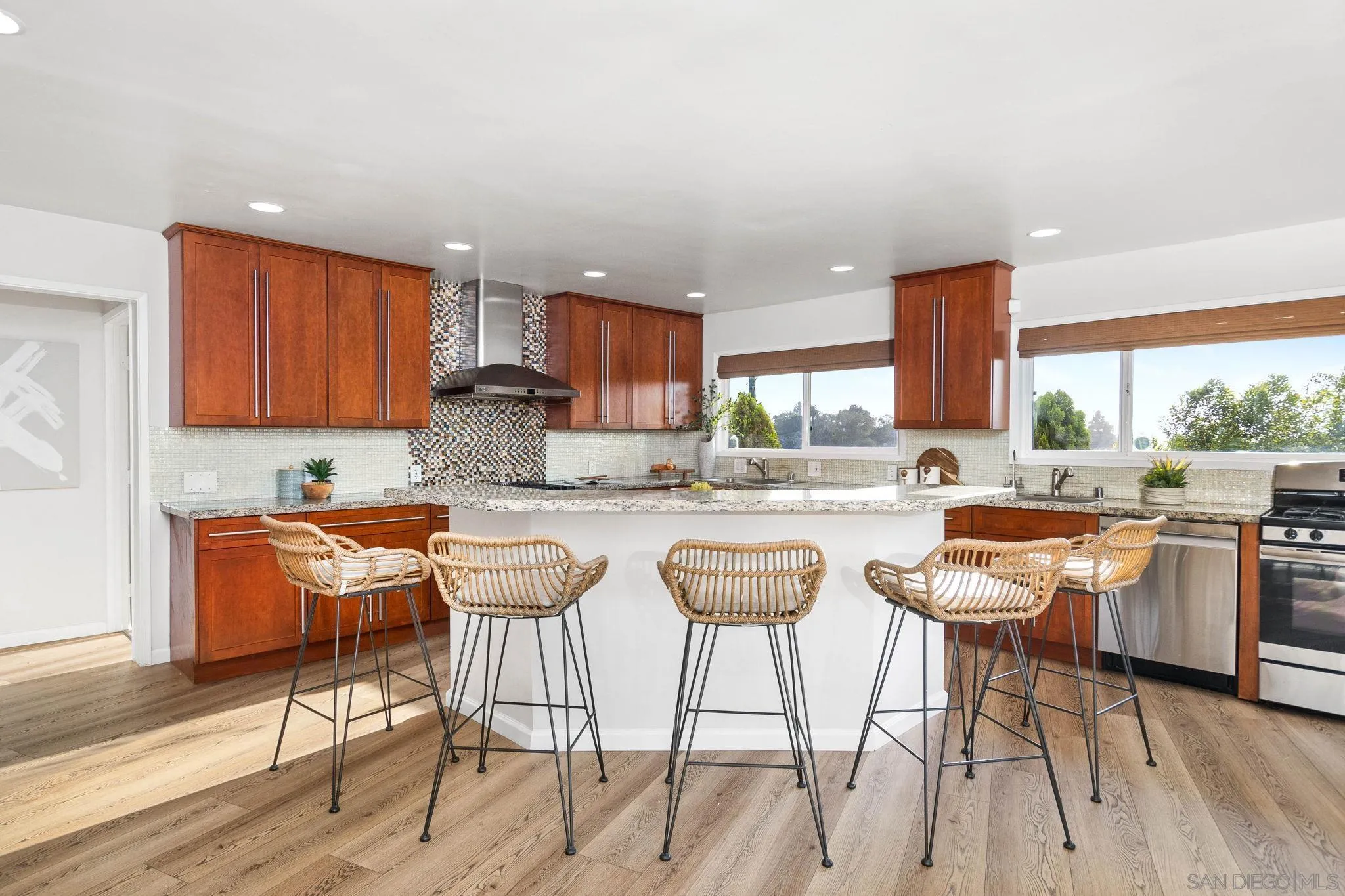 https://cdn.realtyfeed.com/cdn/127/250040632/e7e137af7e86ff797456e2be9247eced.webp