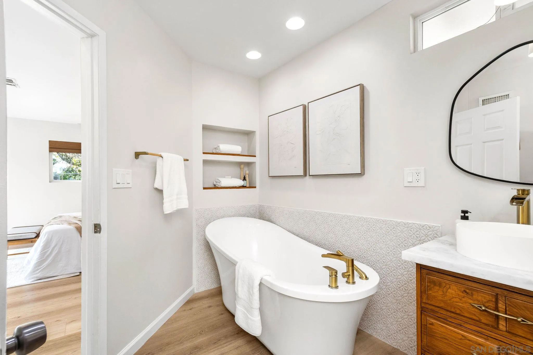 https://cdn.realtyfeed.com/cdn/127/250040632/ed39dd29ba3a8bb94fd0486533ec4428.webp