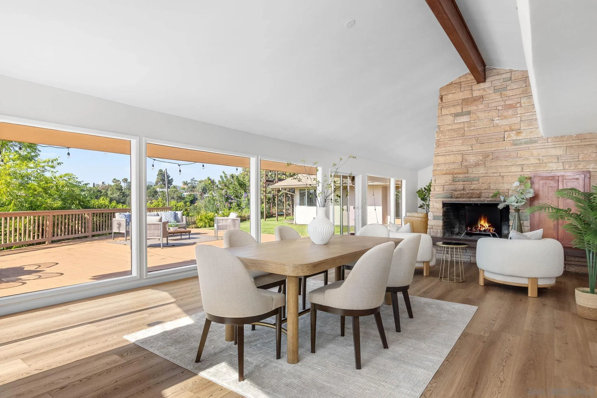 https://cdn.realtyfeed.com/cdn/127/250040632/ffa6c156f09c530f8a39f160fe571e02.webp