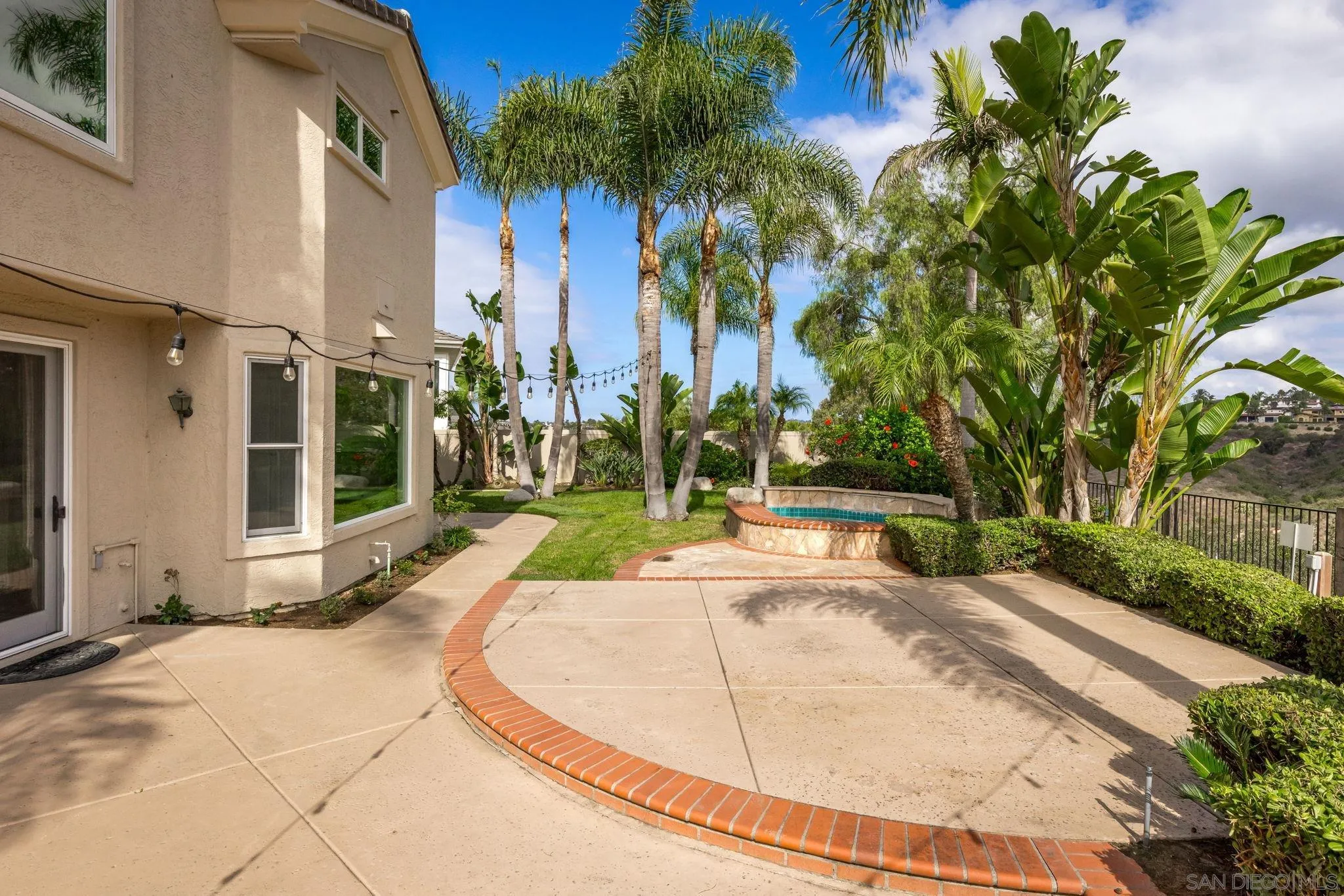 https://cdn.realtyfeed.com/cdn/127/250040636/20597412691a6ad6e8b6d6ef3e158a6a.webp