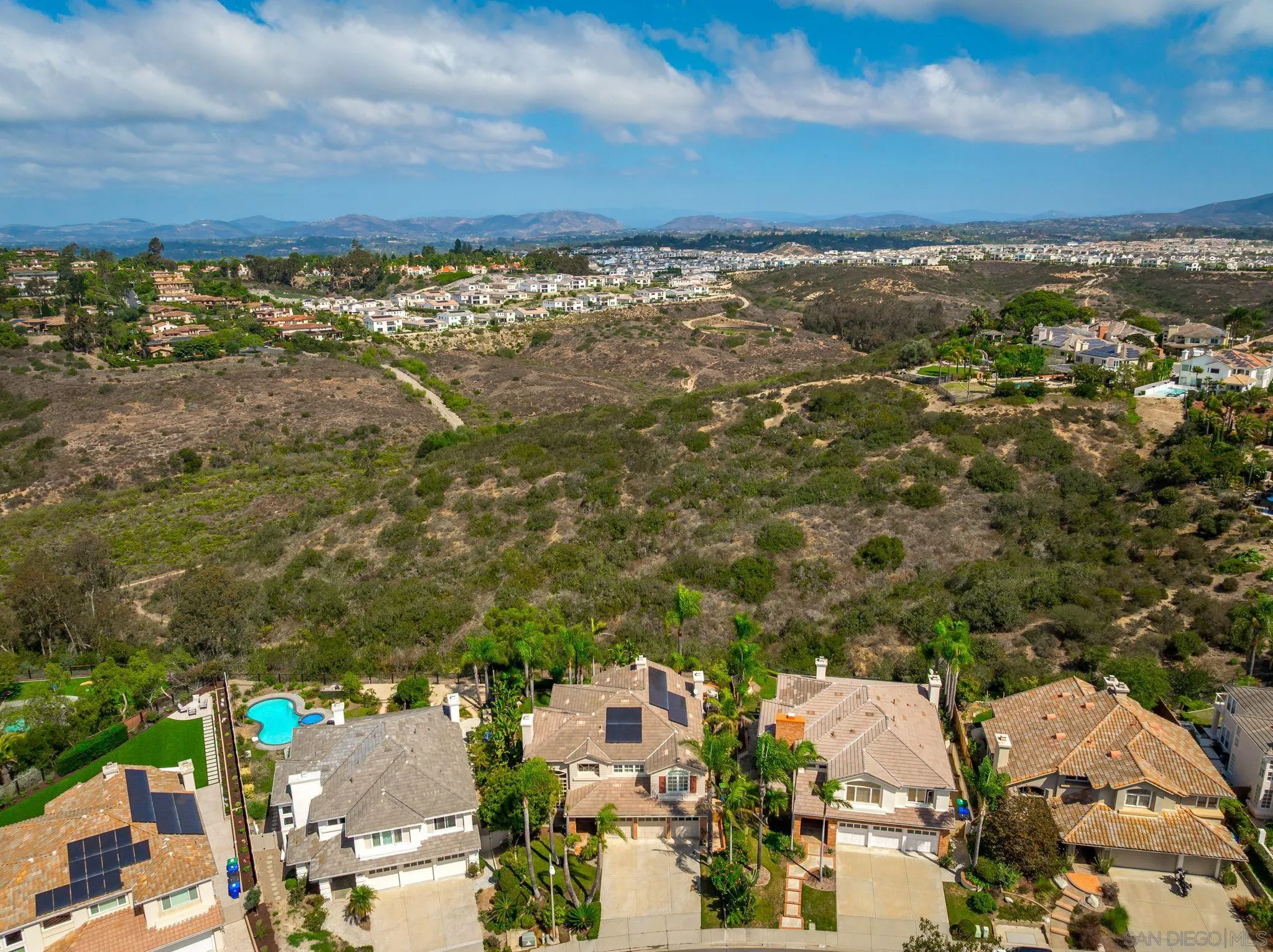 https://cdn.realtyfeed.com/cdn/127/250040636/f8ba86dd4b9d9ca9050d0adb1406c0a2.webp