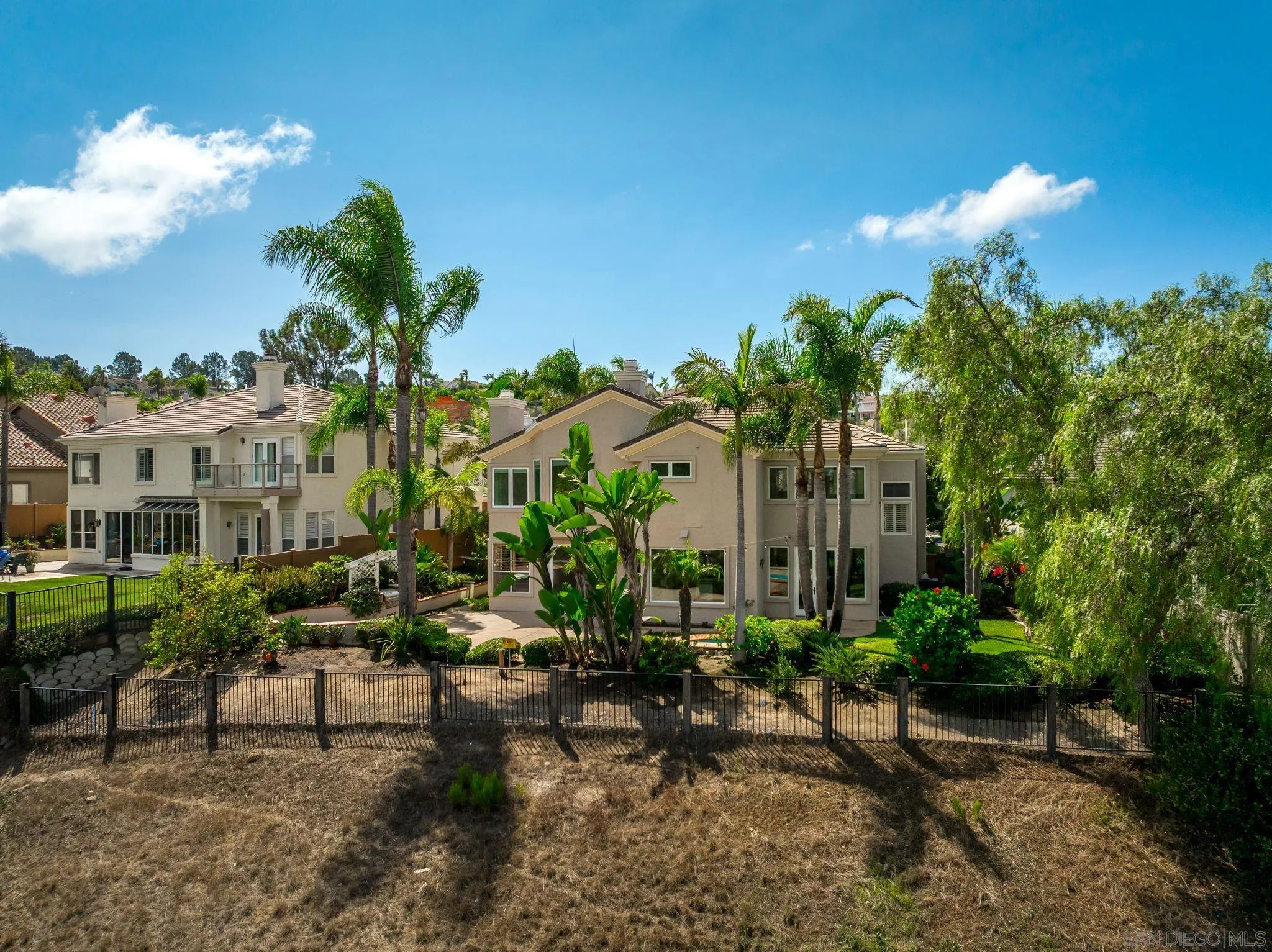 https://cdn.realtyfeed.com/cdn/127/250040636/fd84cc0100342bf5ae89cab4811c082c.webp