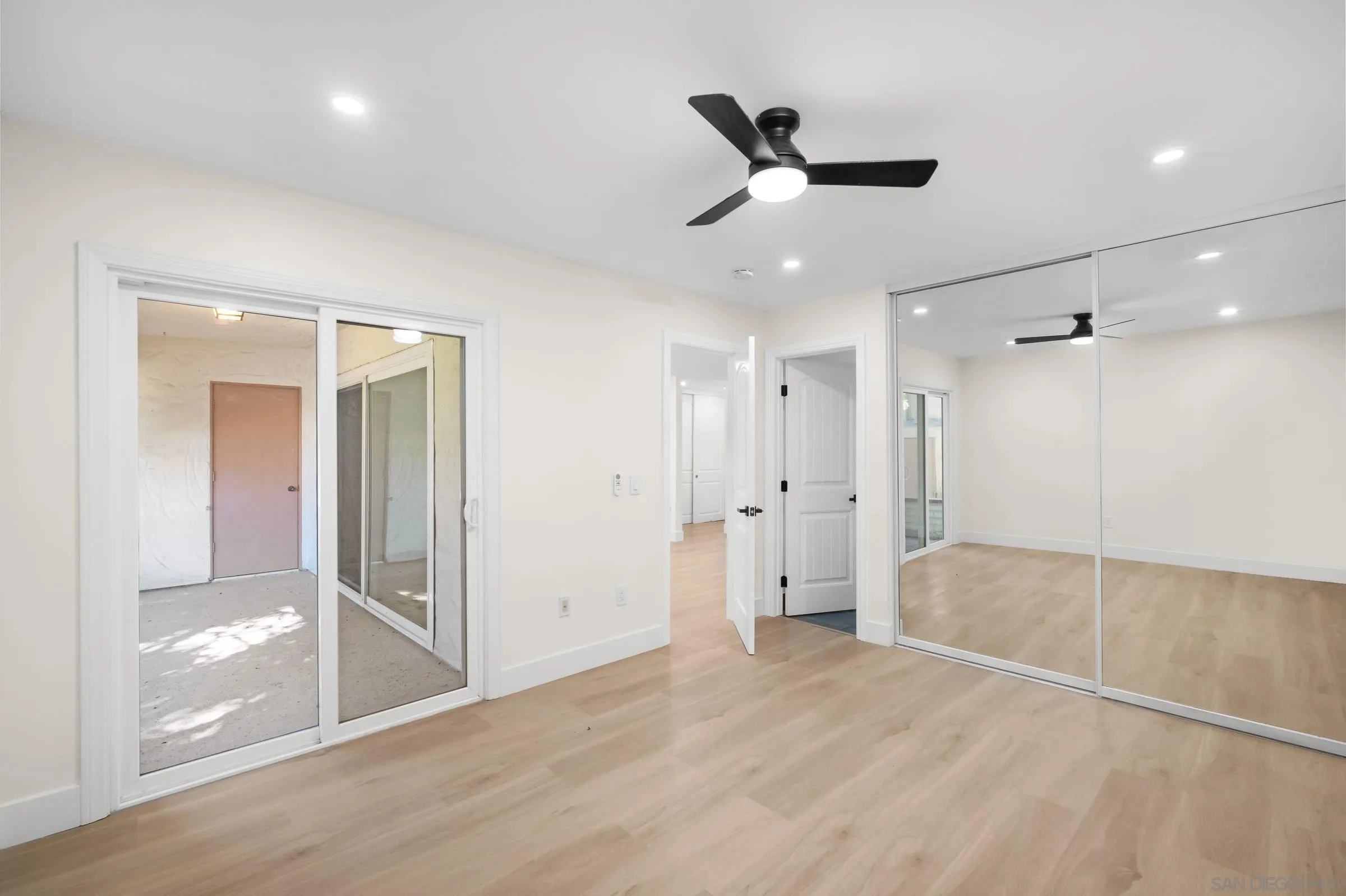 https://cdn.realtyfeed.com/cdn/127/250040640/77c5fa223851af7deec25d2f9412a1d2.webp