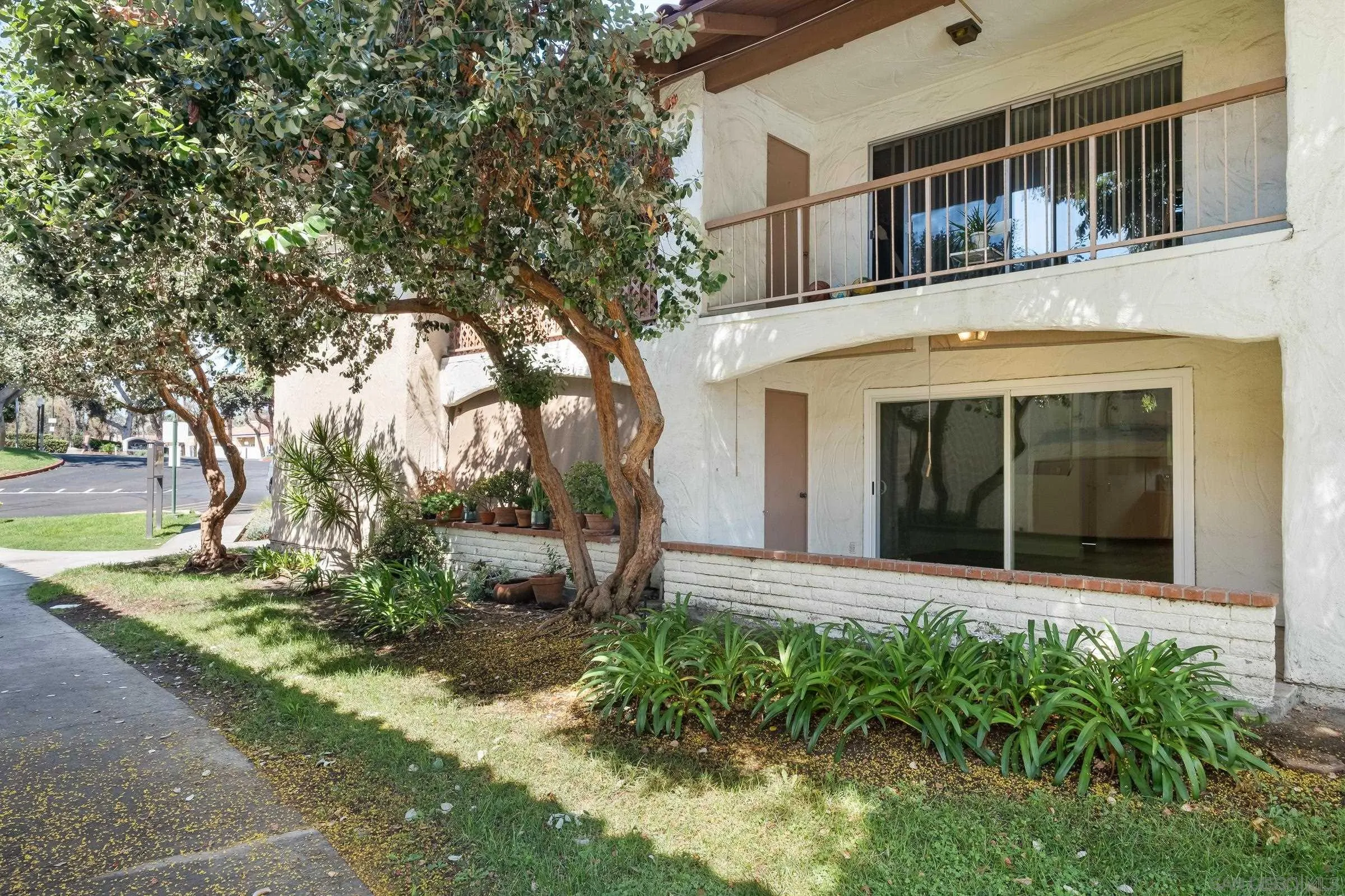 https://cdn.realtyfeed.com/cdn/127/250040640/7ecd5a3d5842f85a5d3ac33f6a50b83b.webp