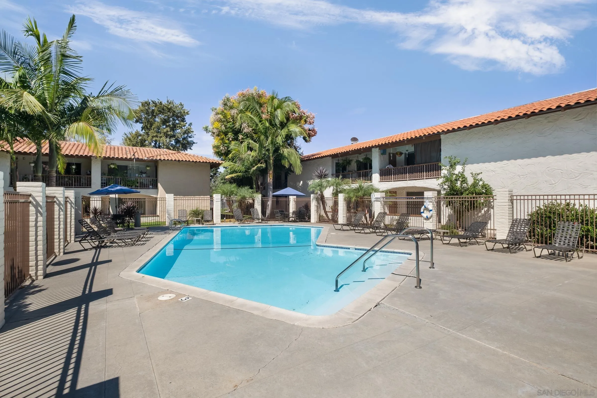 https://cdn.realtyfeed.com/cdn/127/250040640/9e7b13a63d983bae0f6f9e2521bd28e2.webp