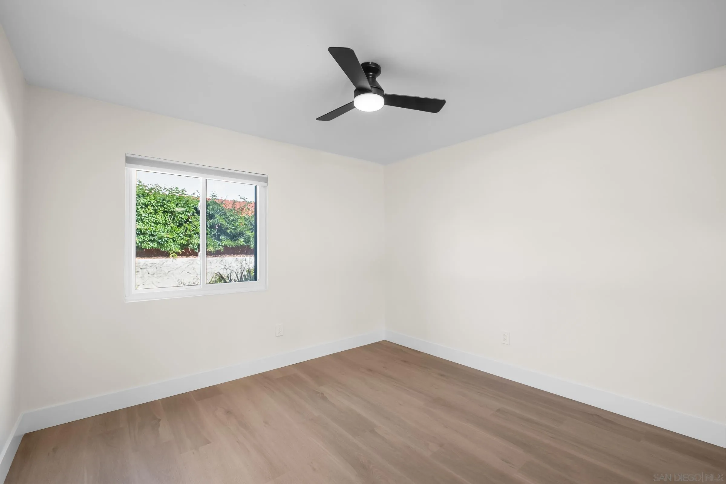 https://cdn.realtyfeed.com/cdn/127/250040640/c92738a08c3e2130b9372ddb6560baa4.webp