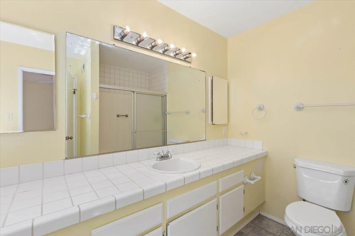 https://cdn.realtyfeed.com/cdn/127/250040643/033c641b77d87df4c0b57c99523c2fc4.webp