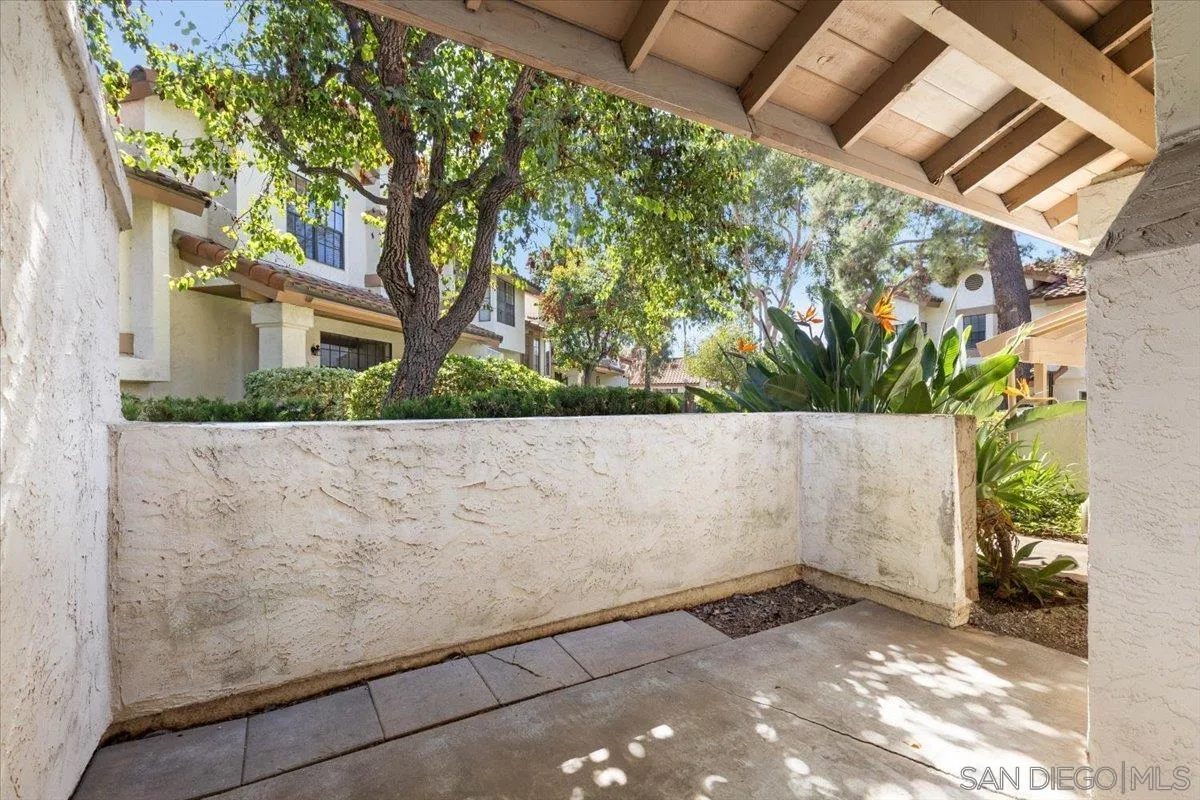 https://cdn.realtyfeed.com/cdn/127/250040643/2cf012365a6c97e27518bcd23cac8966.webp