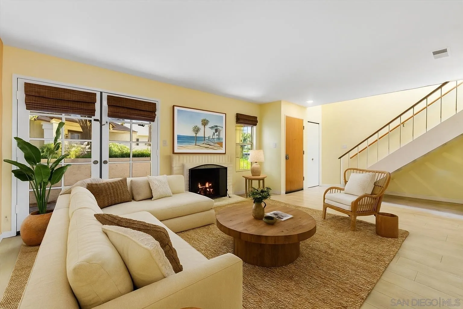 https://cdn.realtyfeed.com/cdn/127/250040643/7fef7f7925792800b977f085b6660314.webp