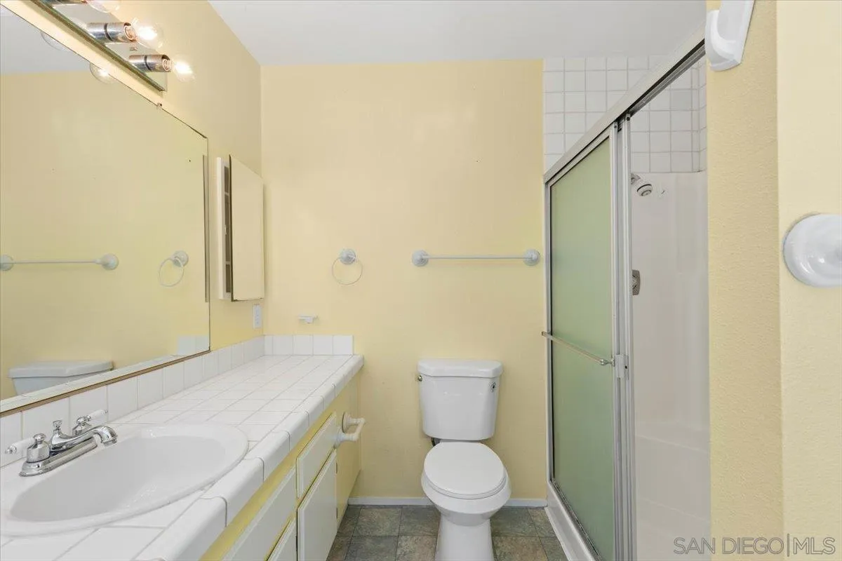 https://cdn.realtyfeed.com/cdn/127/250040643/c7d425d50f98b4dffba3a09457253edb.webp
