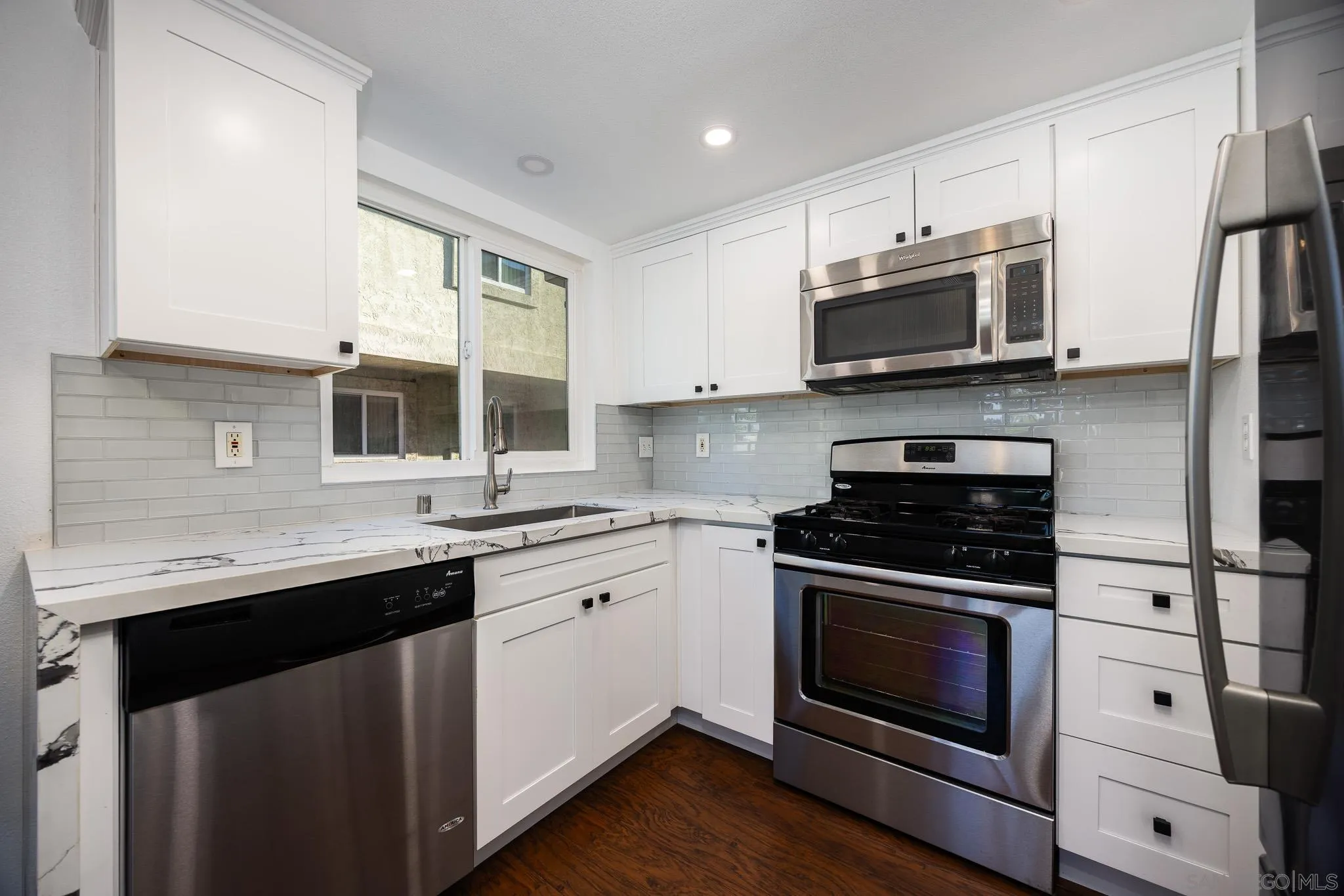 https://cdn.realtyfeed.com/cdn/127/250040647/0028d4cdfc816a77b29bf43a21ca0c7f.webp