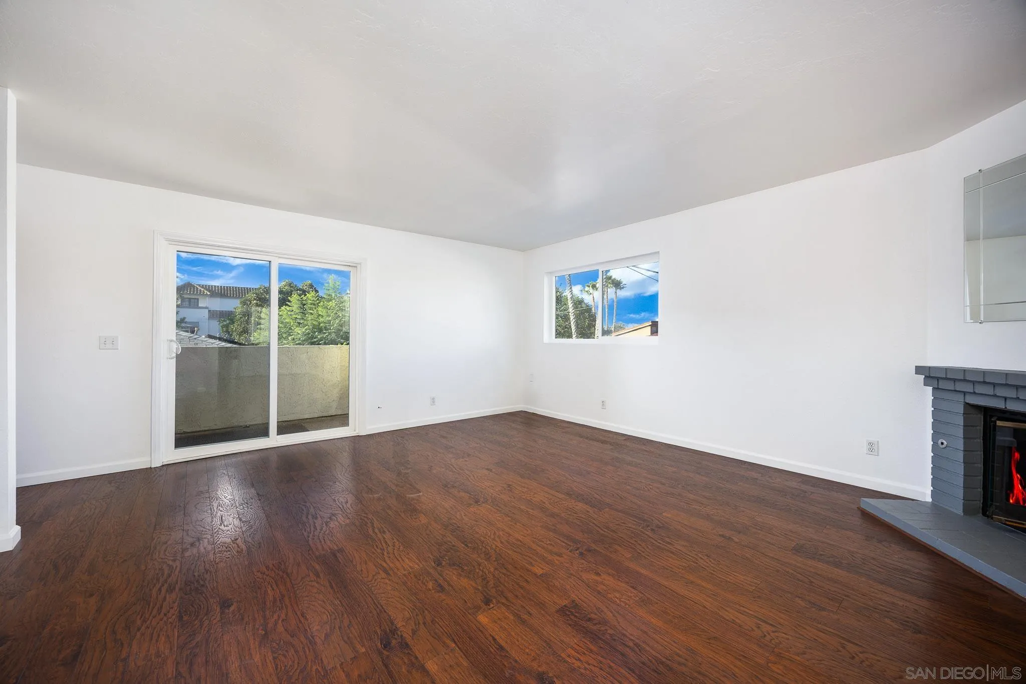 https://cdn.realtyfeed.com/cdn/127/250040647/8f1a5b2b4bad2c9ead01b2ff846b55a4.webp