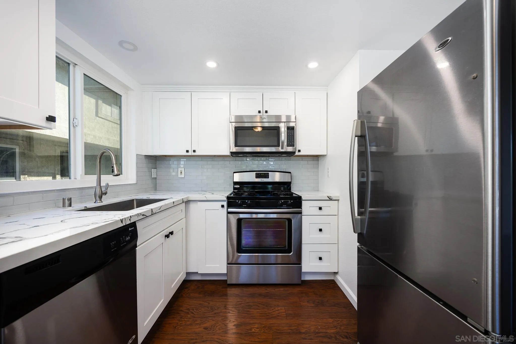 https://cdn.realtyfeed.com/cdn/127/250040647/c3584e9d0fe92df33ba2c085a3100c5a.webp