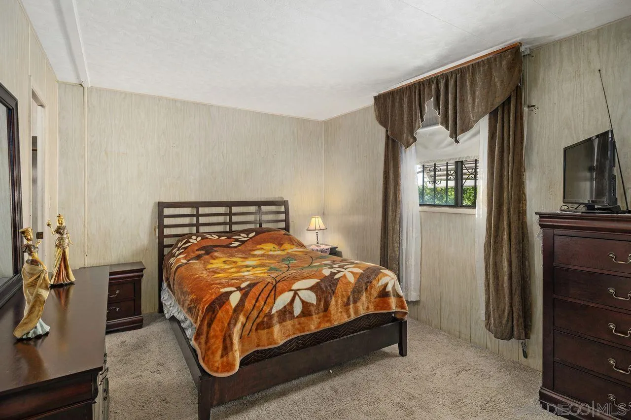 https://cdn.realtyfeed.com/cdn/127/250040648/badfaa2f7798077dc329bc179cec3b46.webp