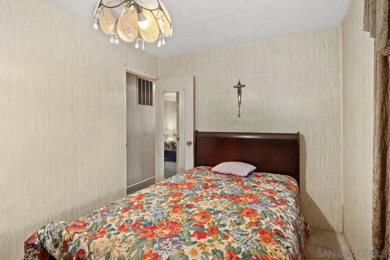 https://cdn.realtyfeed.com/cdn/127/250040648/e098236ed753fc94e78a3f48d530a16d.webp