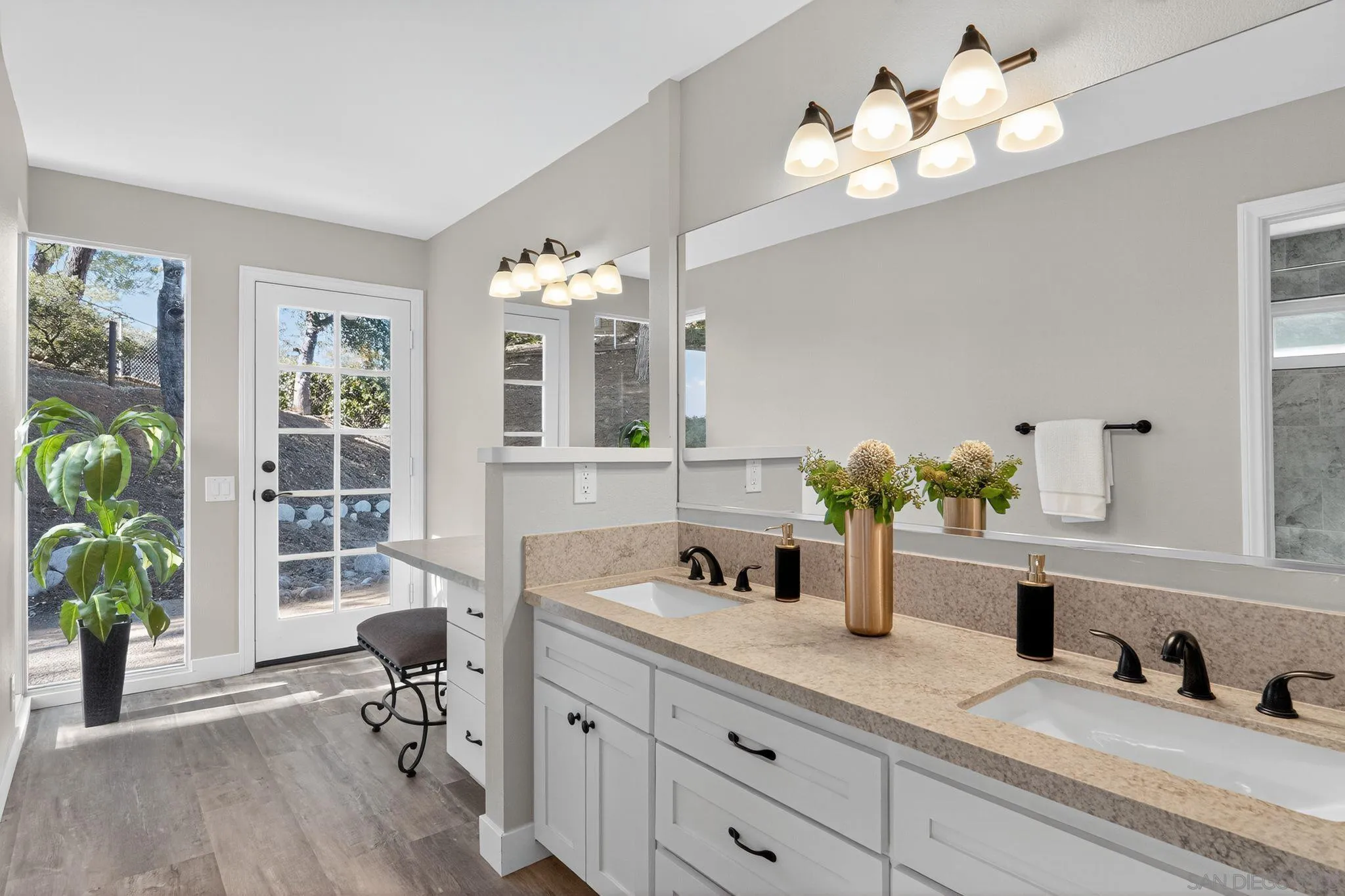 https://cdn.realtyfeed.com/cdn/127/250040651/711988e4d05e094dd4c35b9897c82309.webp