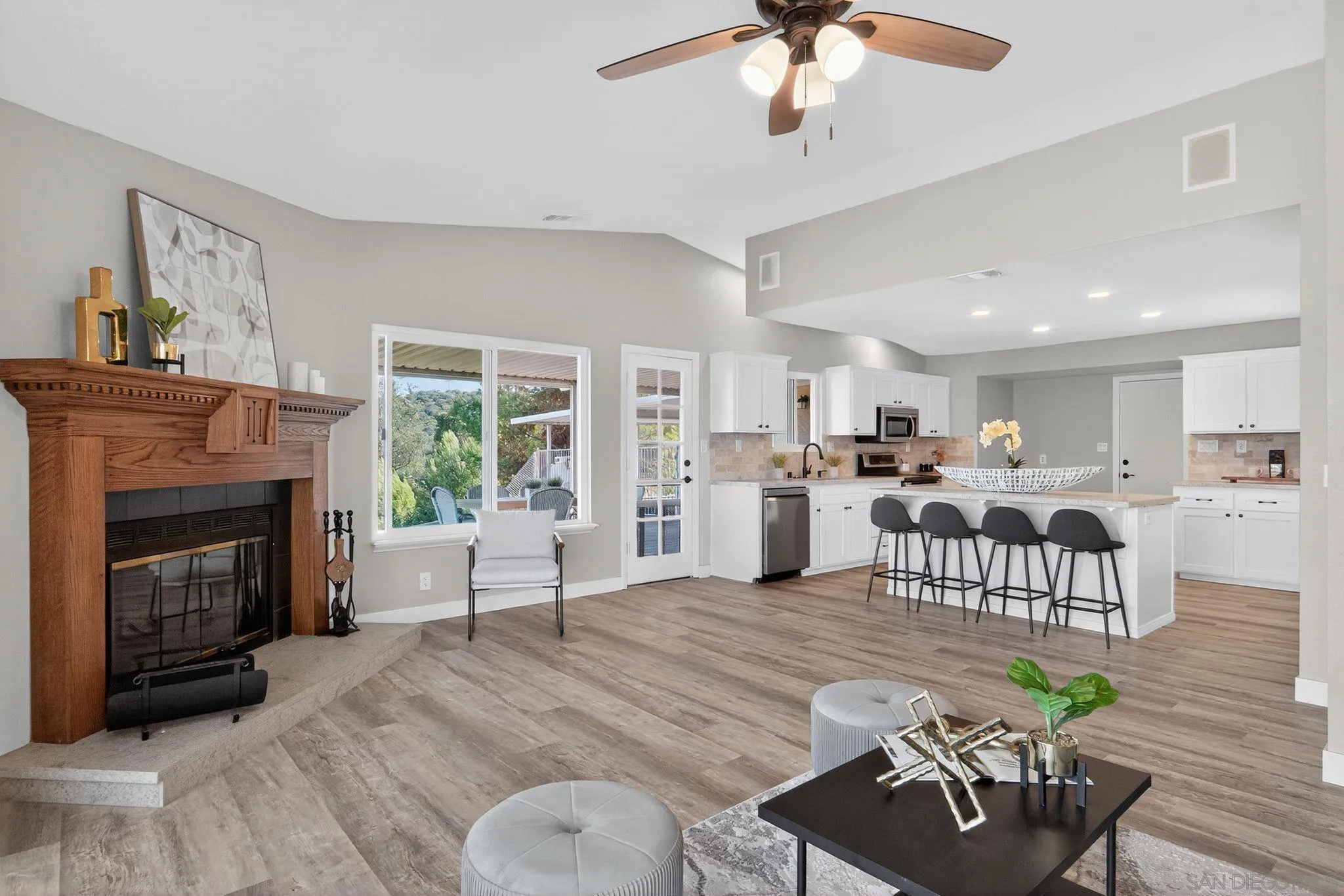 https://cdn.realtyfeed.com/cdn/127/250040651/dc40a7cd58b4339975b68b7a6c53edb9.webp