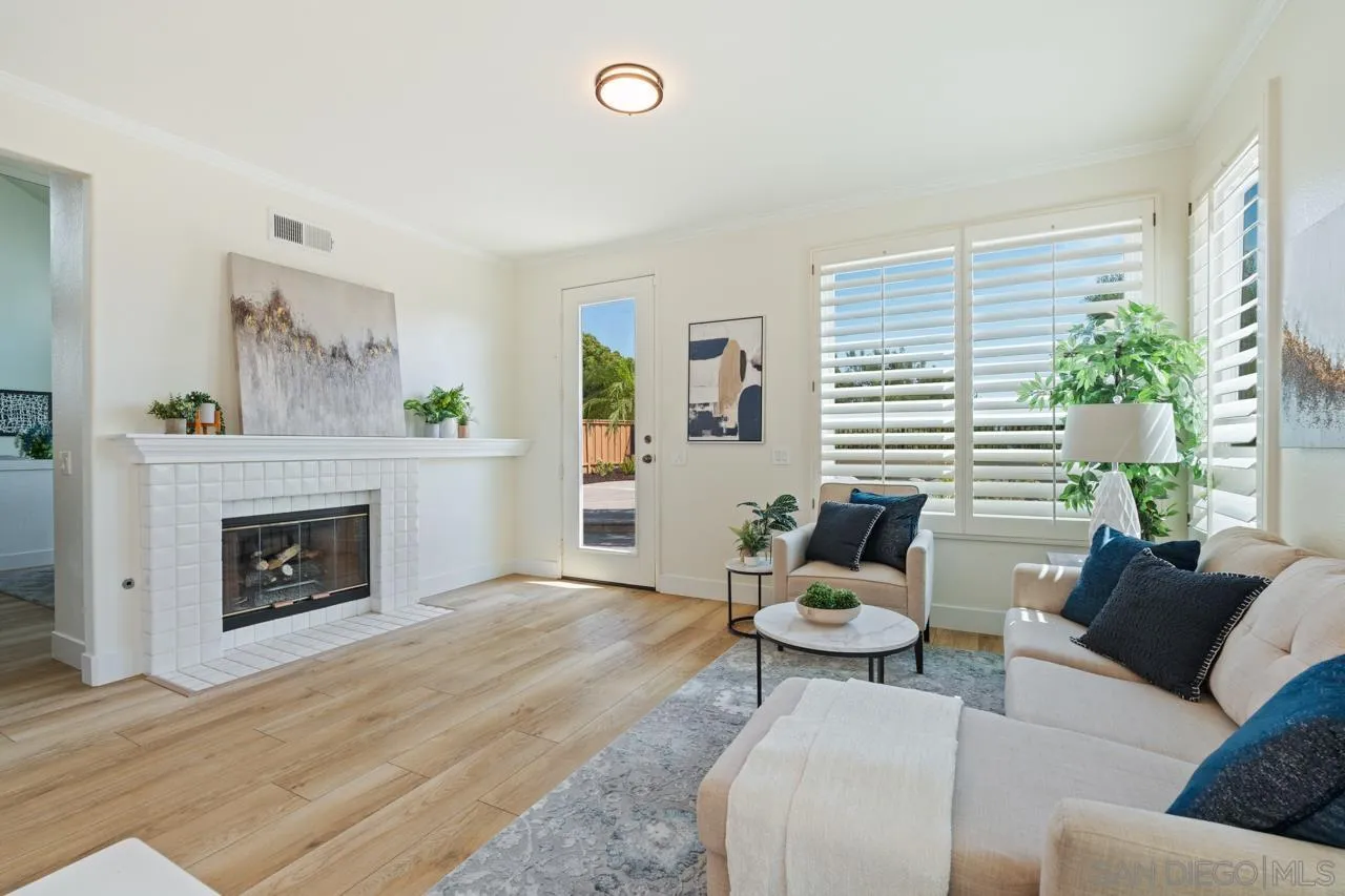 https://cdn.realtyfeed.com/cdn/127/250040652/00ec67a9ea41ae07b2574991444dfee9.webp
