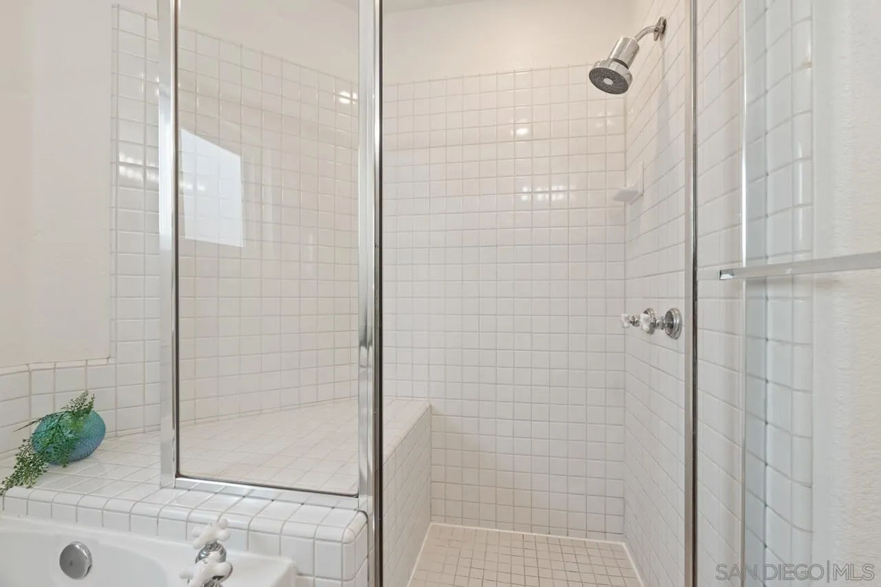 https://cdn.realtyfeed.com/cdn/127/250040652/0e02bb1b57d178ef67c17e5a8b95e79c.webp