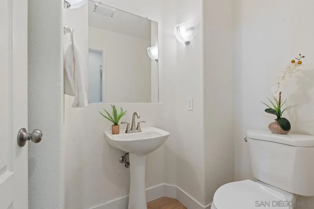 https://cdn.realtyfeed.com/cdn/127/250040652/1d9e36aeb57ac9e81e2d8dda9c677db6.webp