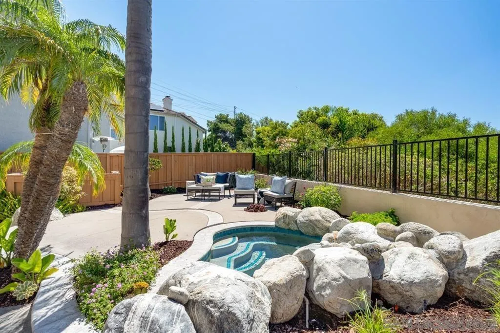 https://cdn.realtyfeed.com/cdn/127/250040652/83e6be93b8e09872f4a7d2b9473c5f25.webp