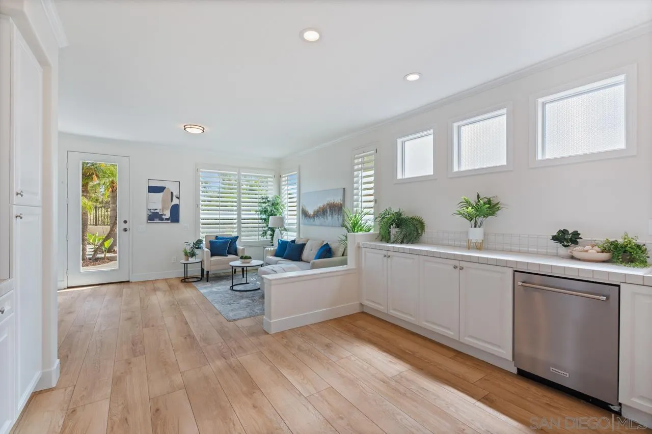 https://cdn.realtyfeed.com/cdn/127/250040652/fe23ab4639b4b0fa53c00093aab9c41d.webp