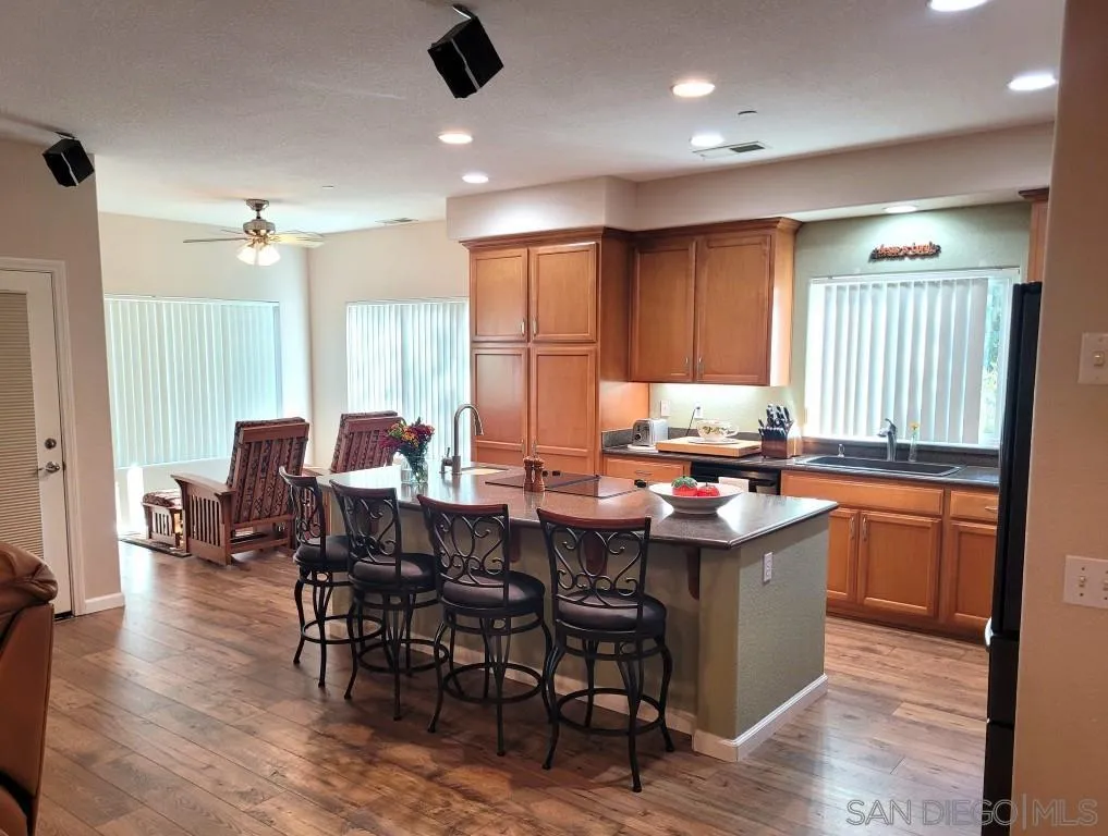 https://cdn.realtyfeed.com/cdn/127/250040654/4760c04c837ac268b7eb3d4cc0c2de58.webp