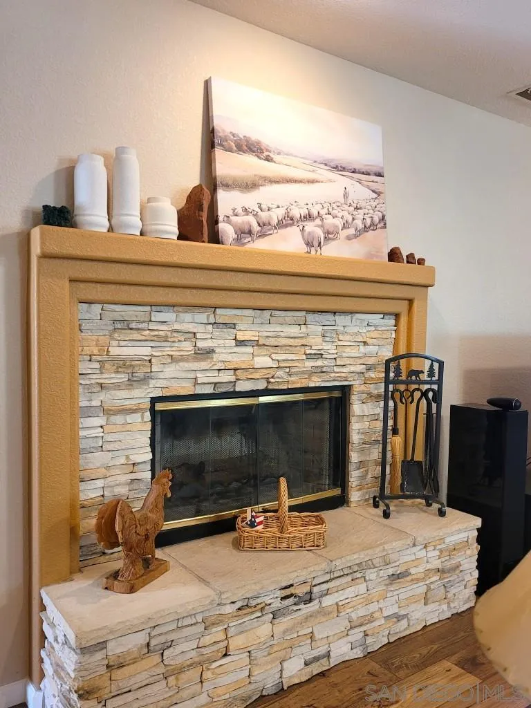 https://cdn.realtyfeed.com/cdn/127/250040654/d3a5a51c18501cbf8eb092bc07115d61.webp