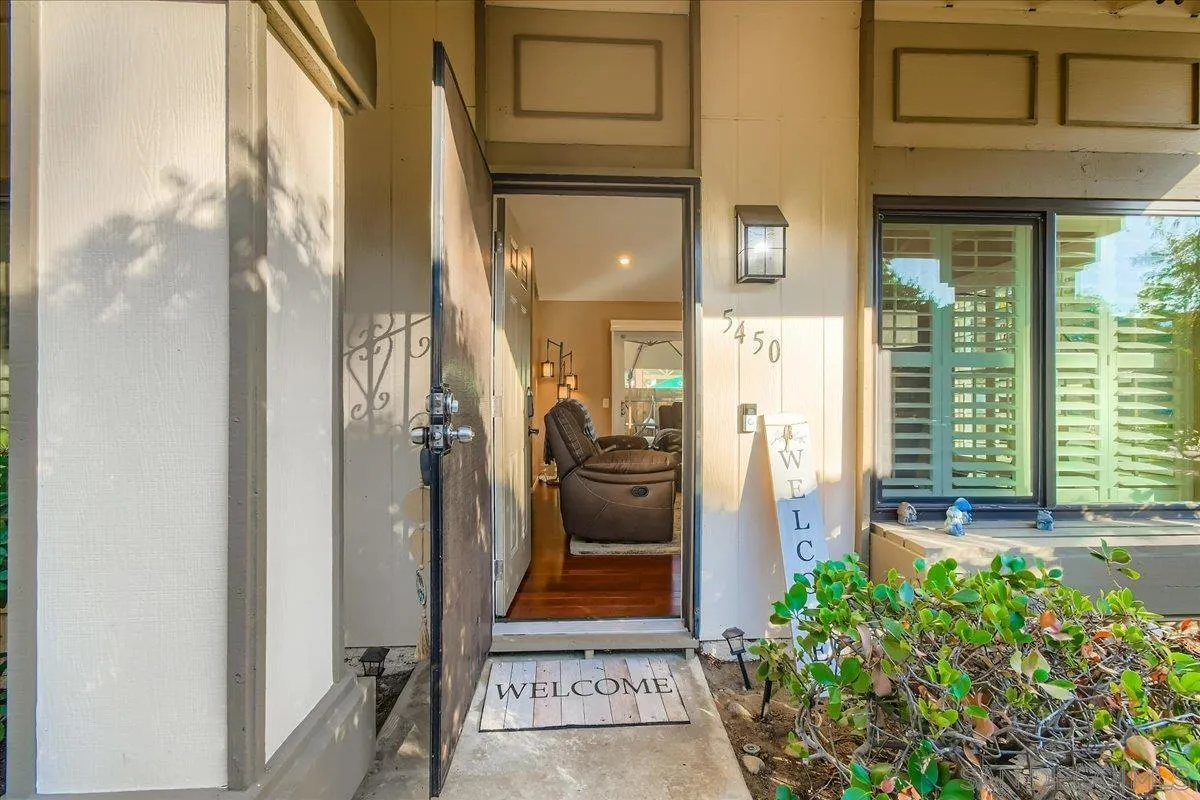 https://cdn.realtyfeed.com/cdn/127/250040655/5f6e64106e9efc8167bef448c7169a2c.webp