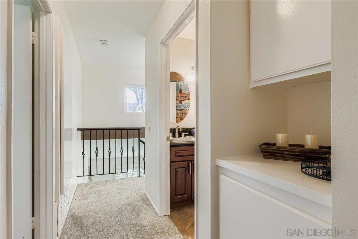 https://cdn.realtyfeed.com/cdn/127/250040655/686c2f32e61d6b7378aae24c4a9cb30a.webp